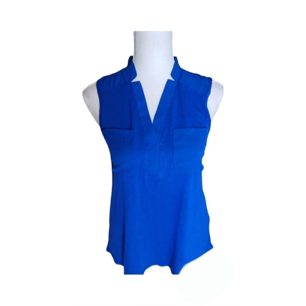 Cable & Gauge Blue Sleeveless Blouse NWT Size S